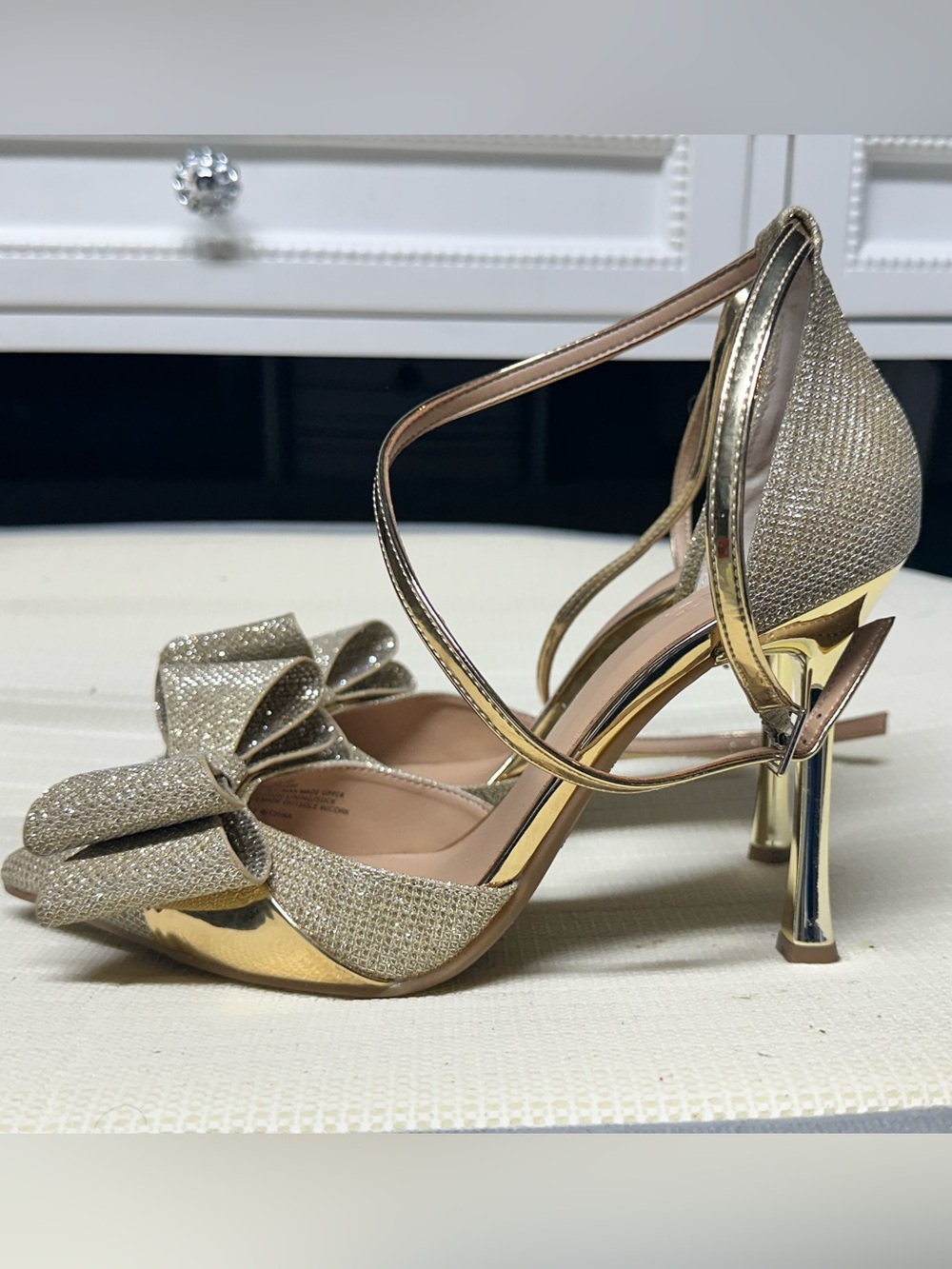 INC International Concepts Champagne Glitter Bow Ankle Strap Heels Size 9M